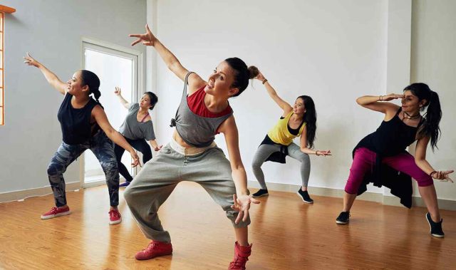 https://www.themarquehotels.in/wp-content/uploads/2019/04/inner_image_dance_02-640x379.jpg