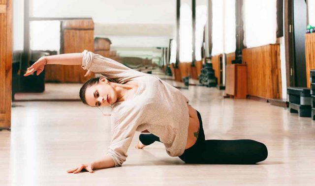 https://www.themarquehotels.in/wp-content/uploads/2019/04/inner_image_dance_03-640x379.jpg