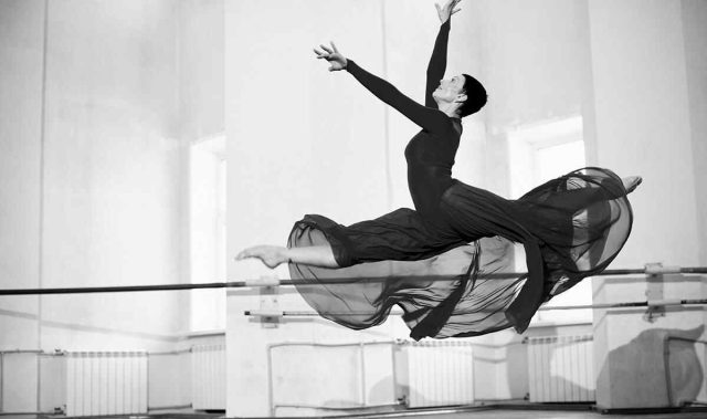 https://www.themarquehotels.in/wp-content/uploads/2019/04/inner_image_dance_05-640x379.jpg